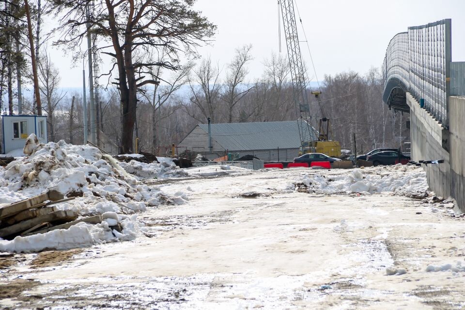    Строительная площадка транспортной развязки на Змеиногорском тракте . Источник: Виталий Барабаш/"Толк"