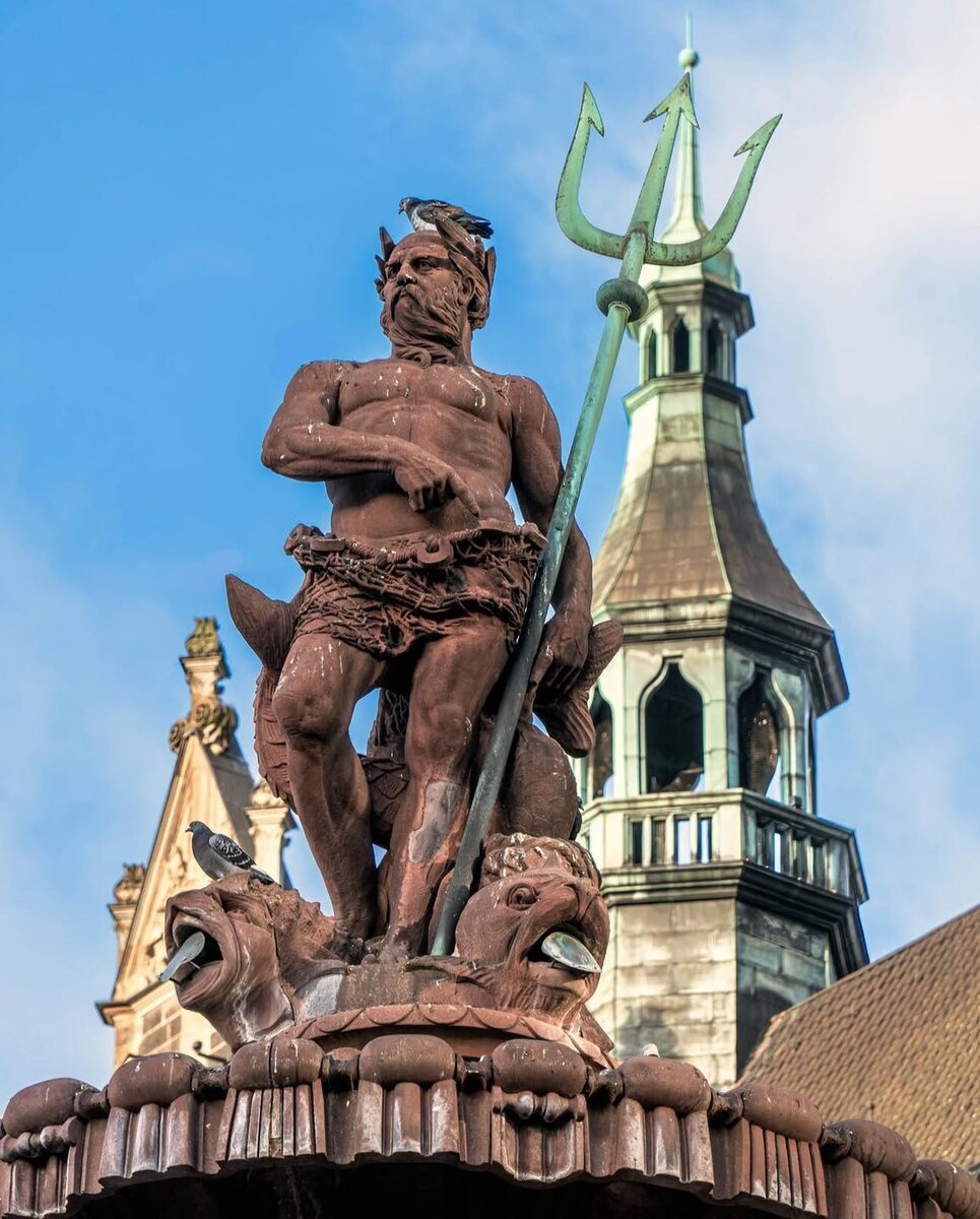 Листайте галерею.