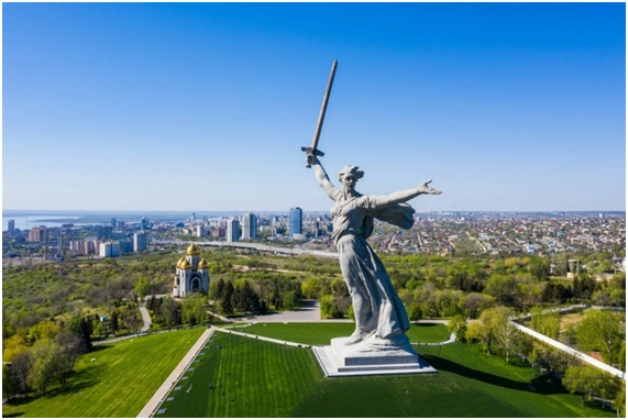 Волгоград. Скульптура "Родина-мать зовет"