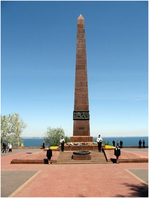 Одесса. Памятник Неизвестному матросу.