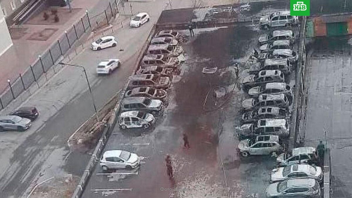    Причиной пожара на стоянке во Владивостоке был поджог