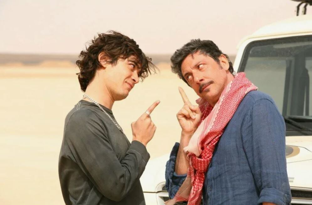 Кадр из фильма "Итальянцы" 2009