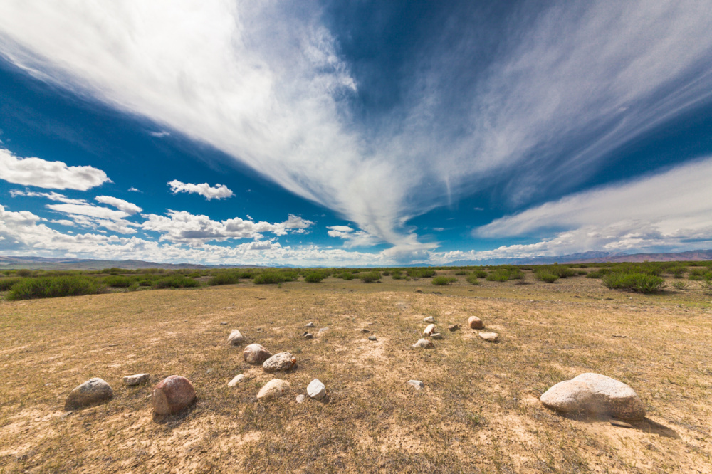 Комплекс памятников Ак-Кобы. Урочище Жалпаккобы, Кош-Агачский район, Республика Алтай. Фото А. Эбеля, 2016 г.