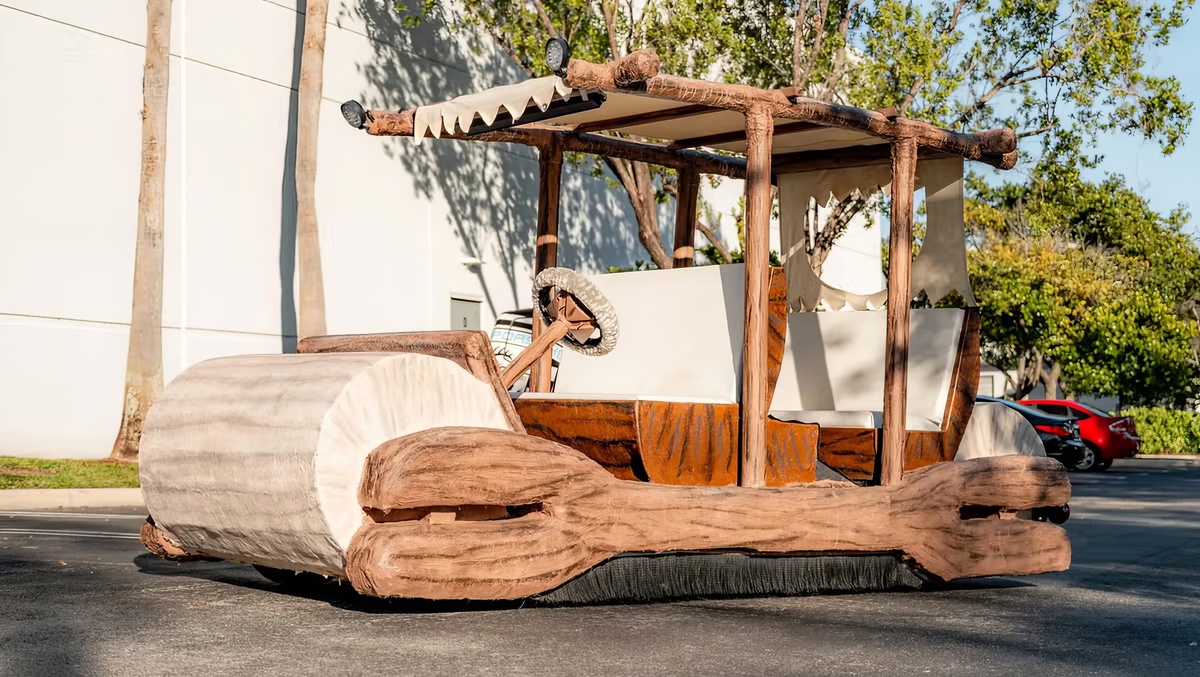 ©Bring a Trailer ©The Flintstones TV series