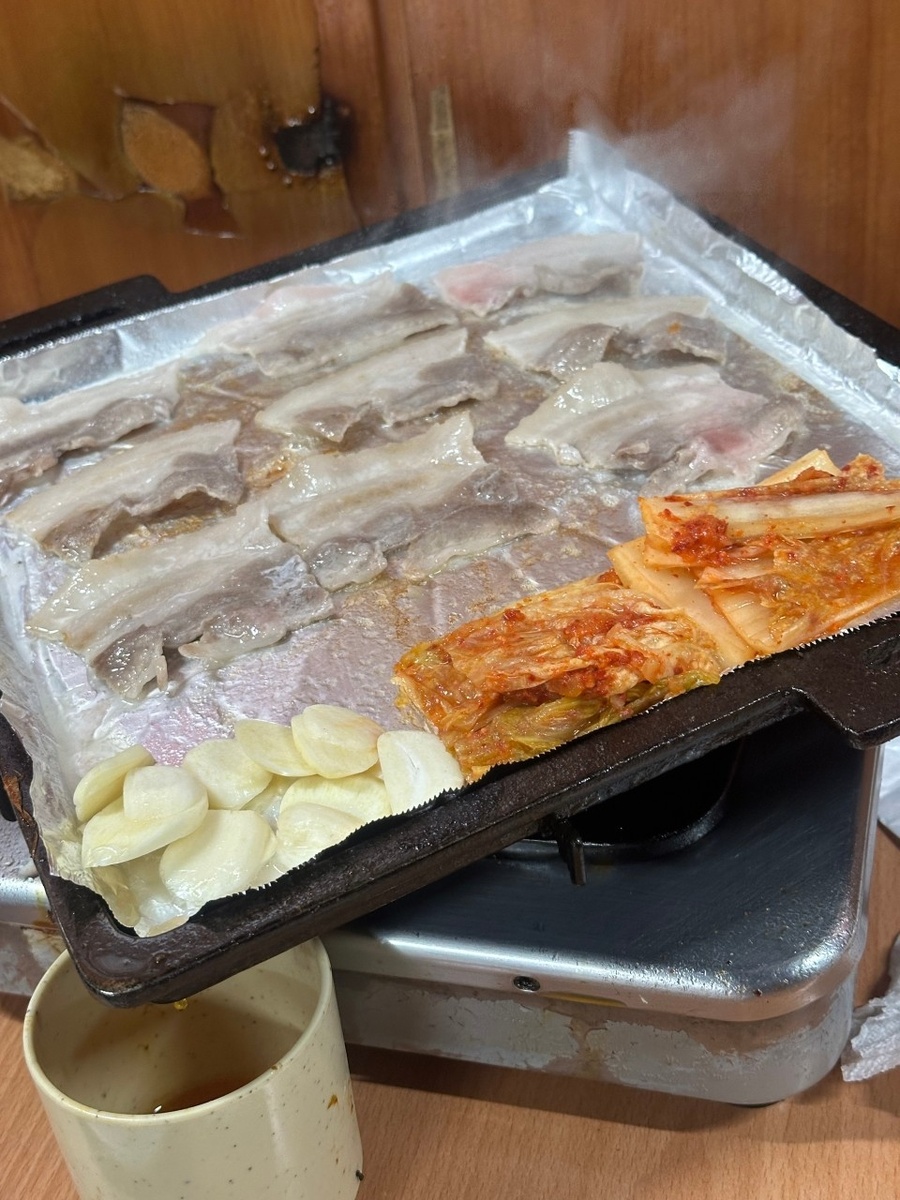 Замороженный самгёпсаль (Хон Ю / The Korea Herald)