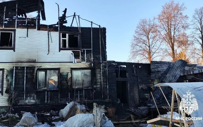    Мужчина пострадал при пожаре в двухэтажном доме в Воткинске