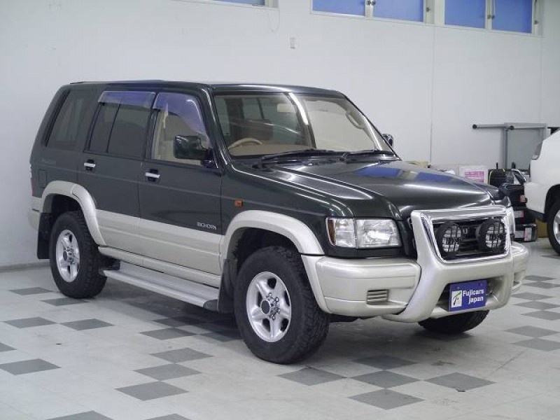 isuzu bighorn во 2-ом поколении 3й рейсталинг, добавились двигателя а так же изменена передняя часть внедорожника