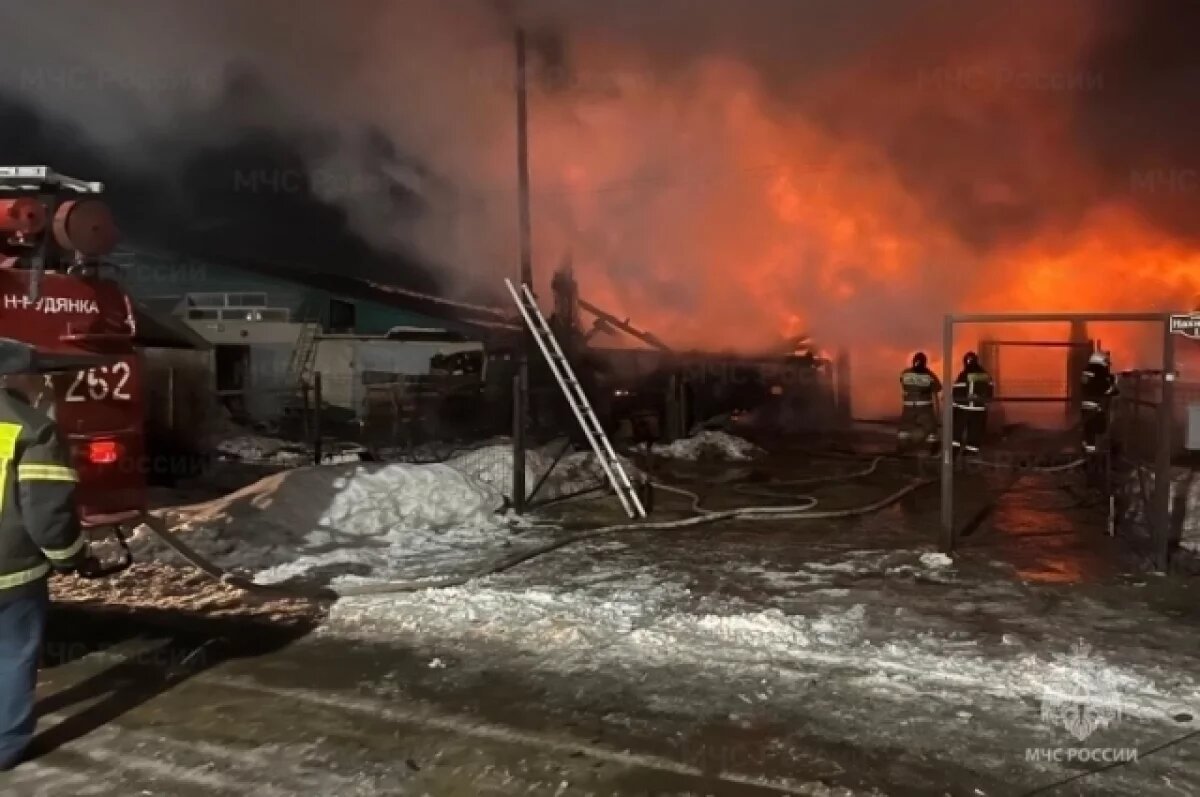    18 пожаров потушили за сутки в Свердловской области, погиб один человек