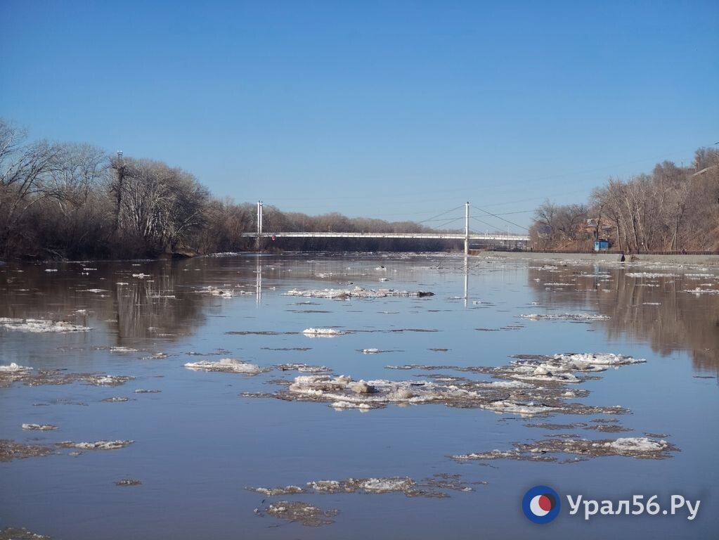    Урал в Оренбурге продолжает повышаться. В Орске он тоже начал расти