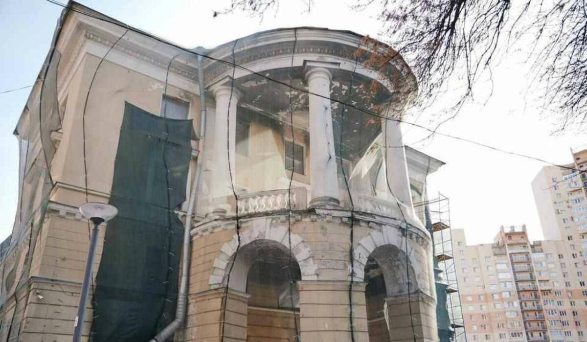     Дача Сиверса. Источник: kp.ru Автор фото: Александр Беглов