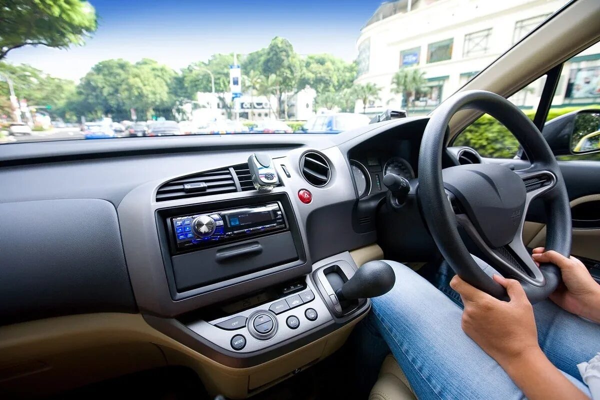 Фото заимствовано - https://wesem-light.ru/stati/tekhosmotr-pravorulnykh-avto-s-oseni-2021-novyye-pravila/