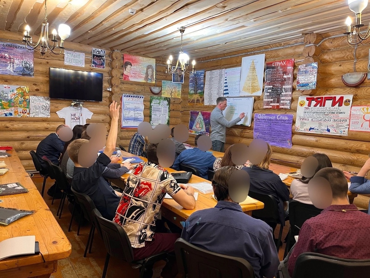 В реабилитационном центре «Верный шаг» в Нижнем Новгороде проведена лекция на тему «Социальная деградация, причины и последствия».
