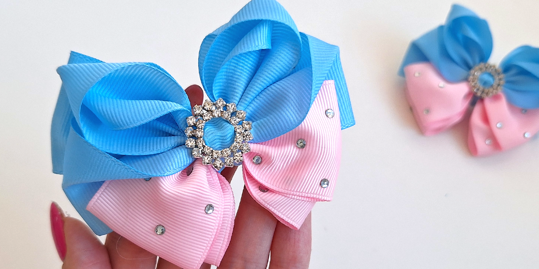 Почему девочки с бантиками часто воспринимаются как красивее: культурные, психологические и эстетические причины