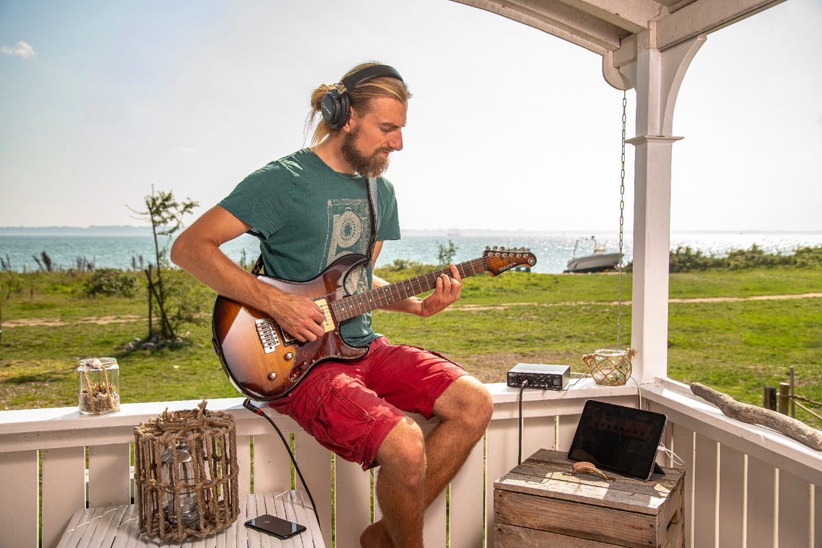 Гитара Yamaha Pacifica и аудиокарта Steinberg UR22C Recording Pack