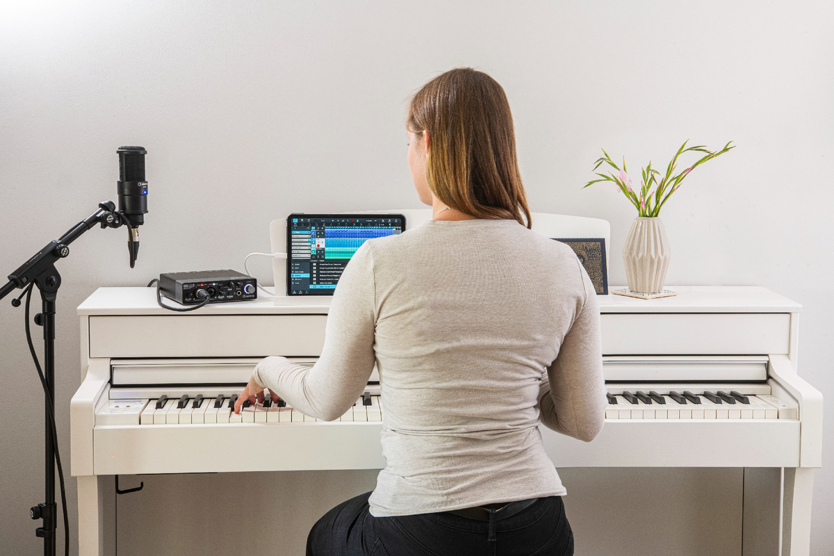 Yamaha Clavinova Steinberg UR22C Recording pack