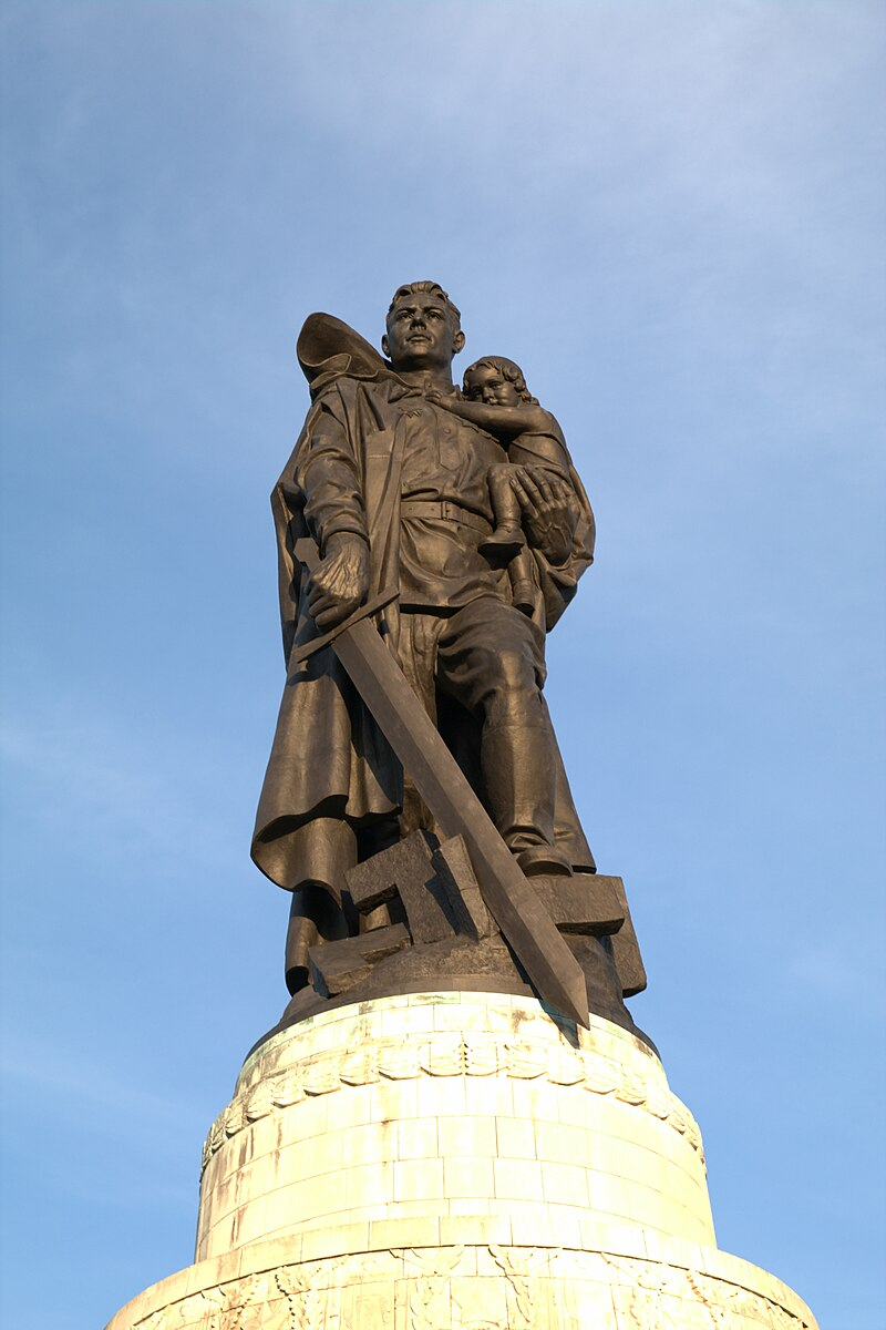 Воин-освободитель. Источник изображения: сайт ru.wikipedia.org