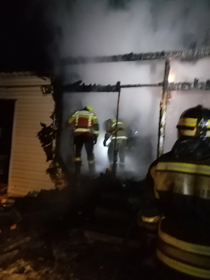    Хозпостройка сгорела под ПетрозаводскомОПС по Прионежскому району