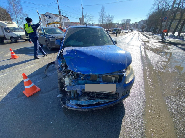    В Кирове столкнулись «Фольксваген Тигуан» и «Сузуки Sx4»