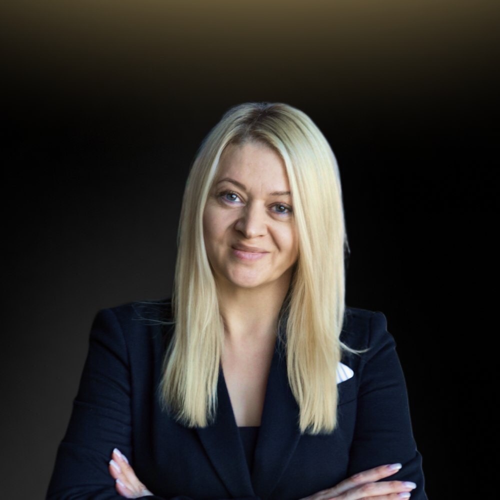 Меня зовут Алена Мурадян