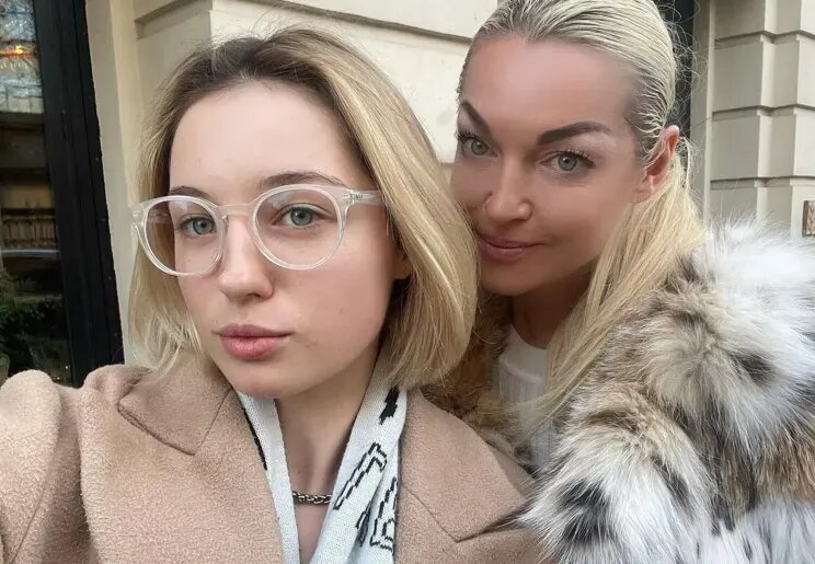 Волочкова с дочерью