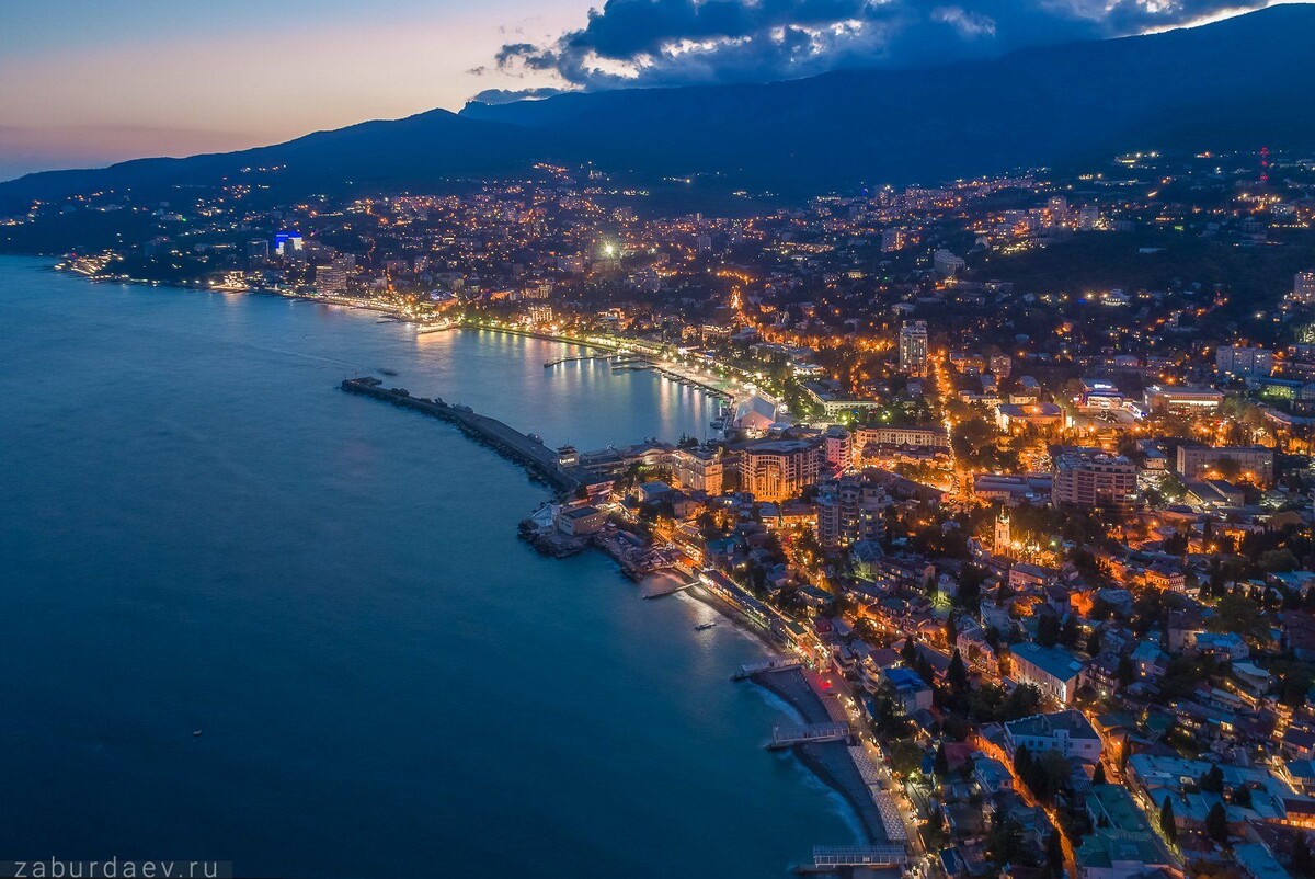 Из свободного доступа в интернете