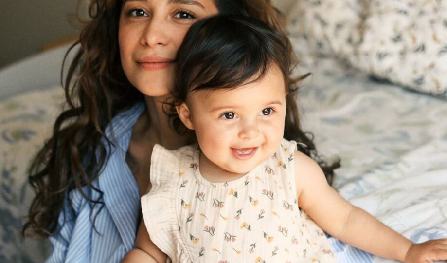 Позднее материнство Равшаны Курковой