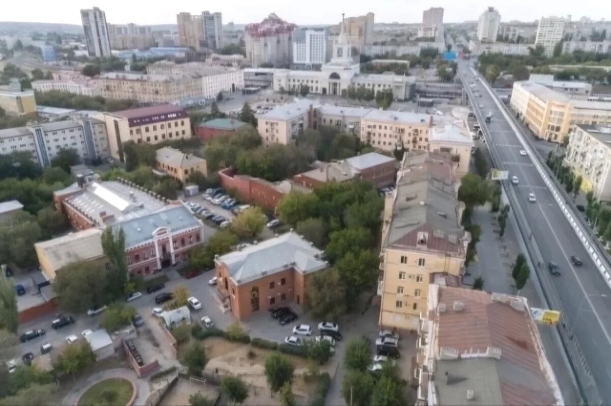    В Волгограде откроют еще одну платную парковку вместо балетной студии