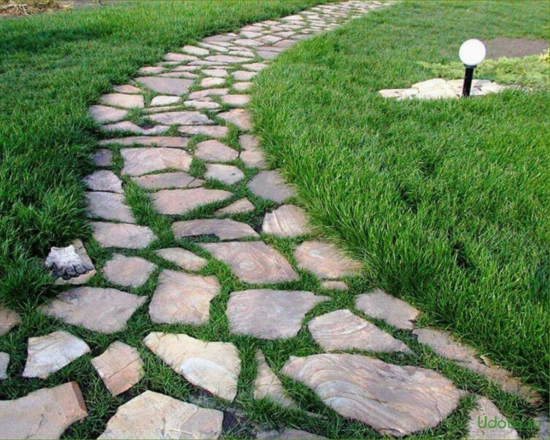 Пример дорожки из натурального камня