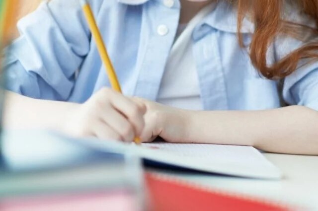    Как правильно пишется Телеграм-канал или Телеграмм-канал?