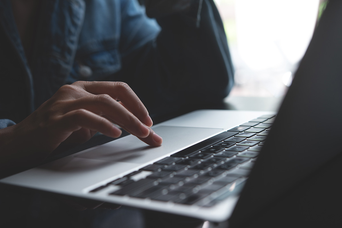 Разобраться, почему не работает тачпад на ноутбуке, можно за пару минут. Источник: Shutterstock📷
