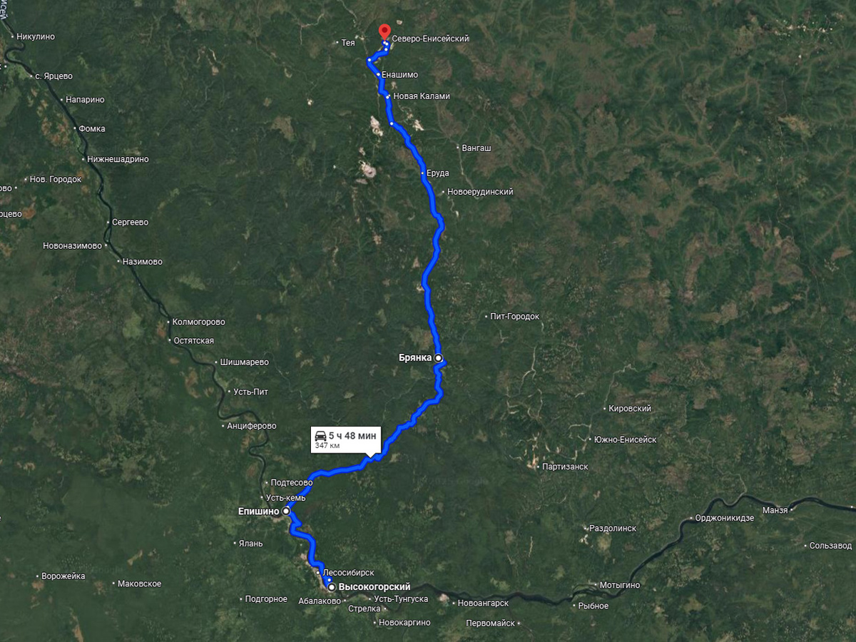     После открытия в 2023 году самого северного моста через Енисей под Лесосибирском промышленный золотодобывающий кластер с его многочисленными карьерами, фабриками и вахтовыми поселками стал доступен для автотранспорта круглогодично. Теперь занялись приведением в нормативное состояние и главных дорог, ведущих к нему из центра Красноярского края
