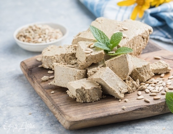 Нашли рецепт домашней халвы из семечек — восточную сладость можно даже в пост