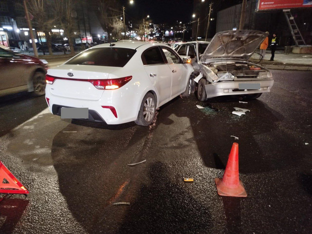    В Кирове на Ленина в аварии пострадали водители