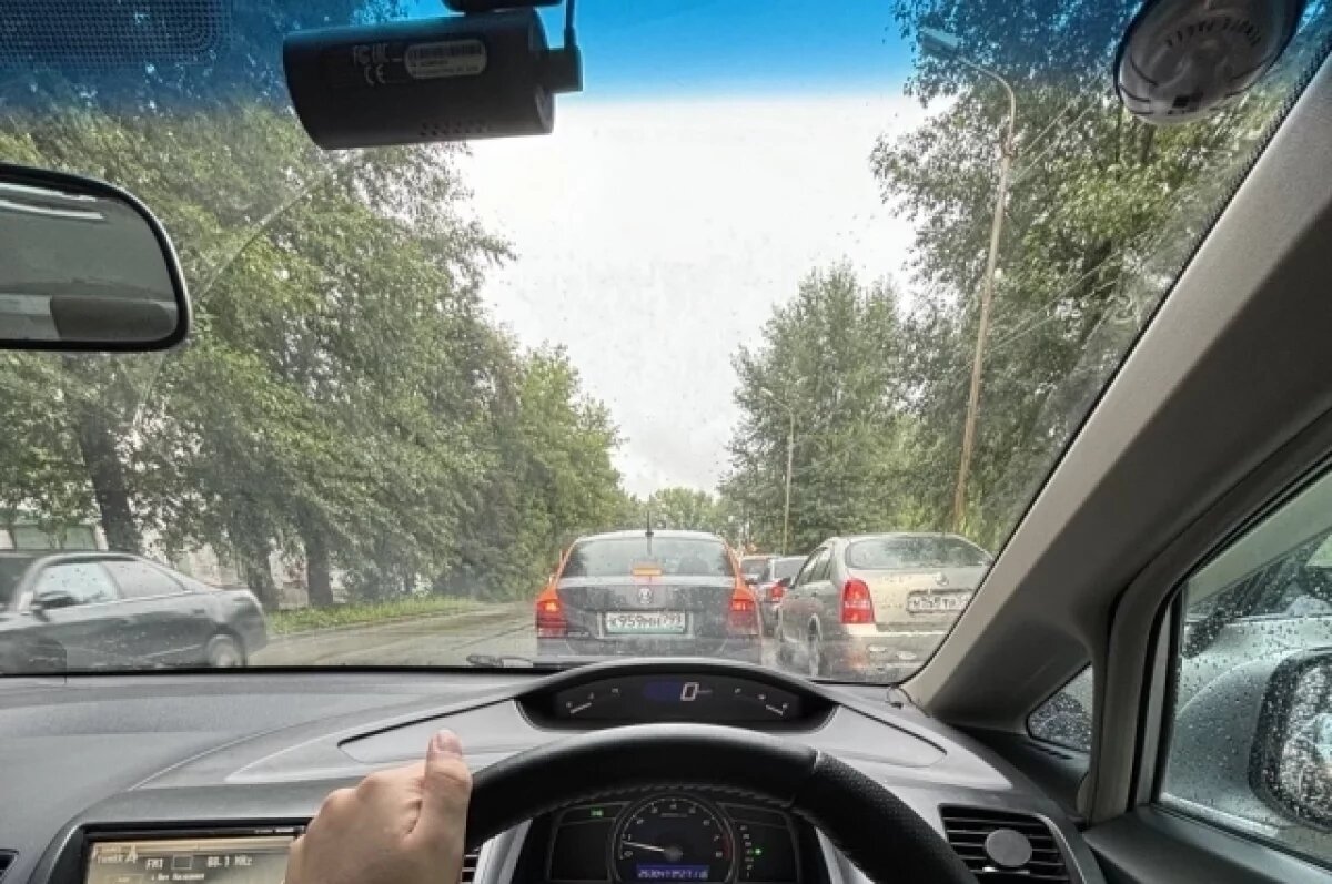    На Кубани полицейские остановили автомобиль с 10-летним водителем