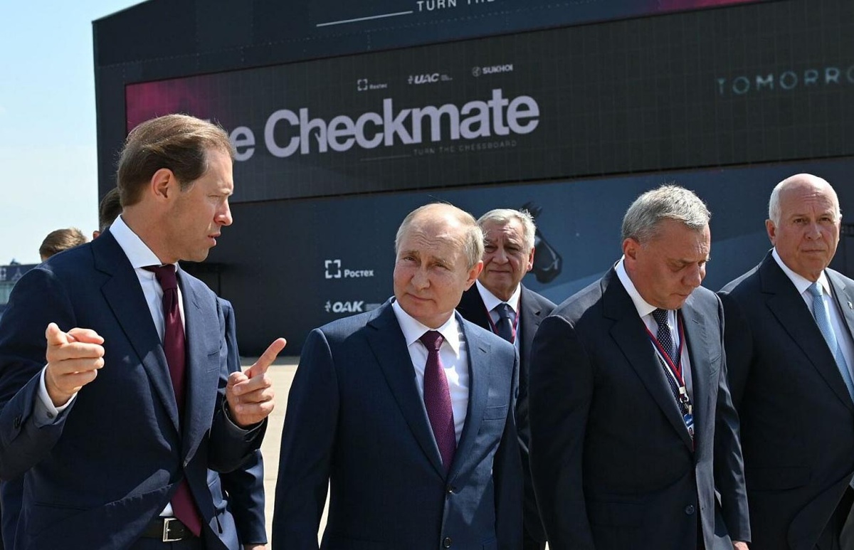 Денискины рассказы. Вл Вл внимает. 