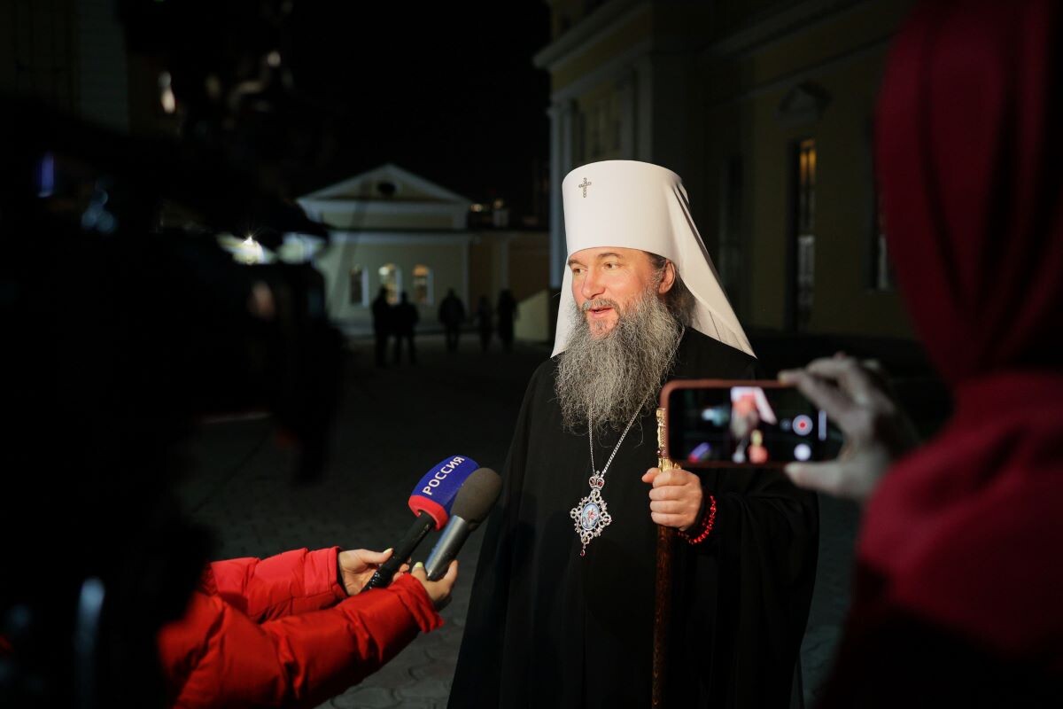 Митрополит Евгений призвал уральцев поставить себя на место участников знаменитого штурма Суджи.  Фото: ФедералПресс / Иван Кабанов