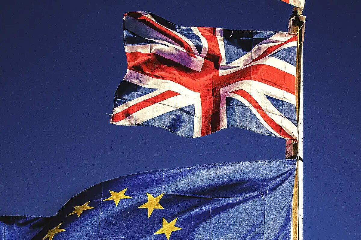    Флаги ЕС и Великобритании. © unsplash.com / Rocco Dipoppa