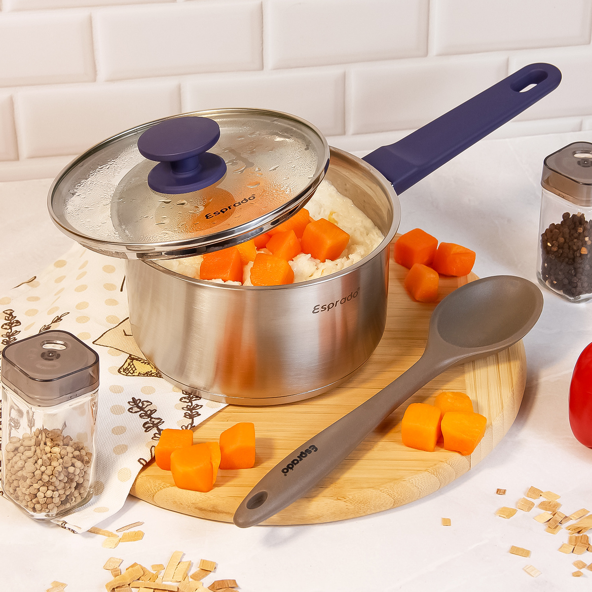 Ковш Lila, силиконовая ложка Sense