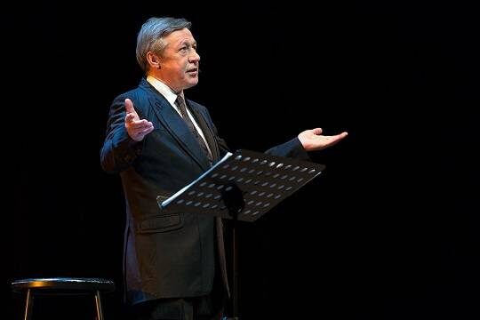    Колония поддержала возможность Михаила Ефремова освободиться по УДО