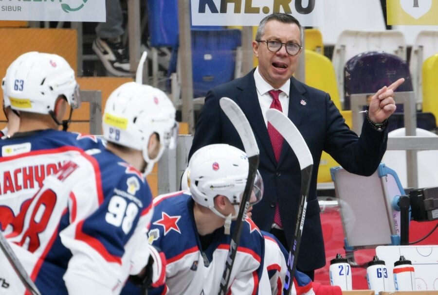    Главный тренер ПХК ЦСКА Илья Воробьев / Источник: © Григорий Сысоев/РИА Новости