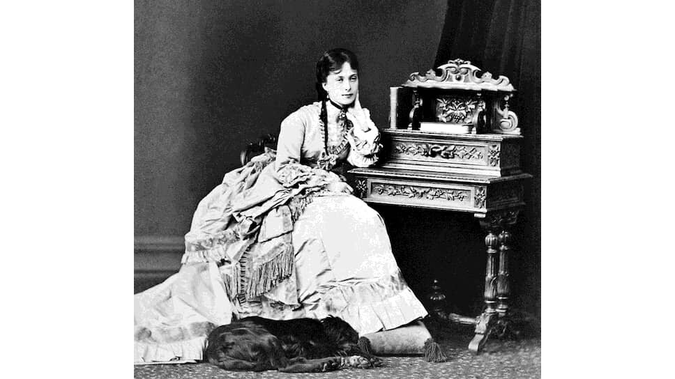 Самое высокое положение среди всех любовниц России позволяло княжне Долгорукой запрашивать самые крупные по размеру взятки.📷Фото: Росинформ / Коммерсантъ