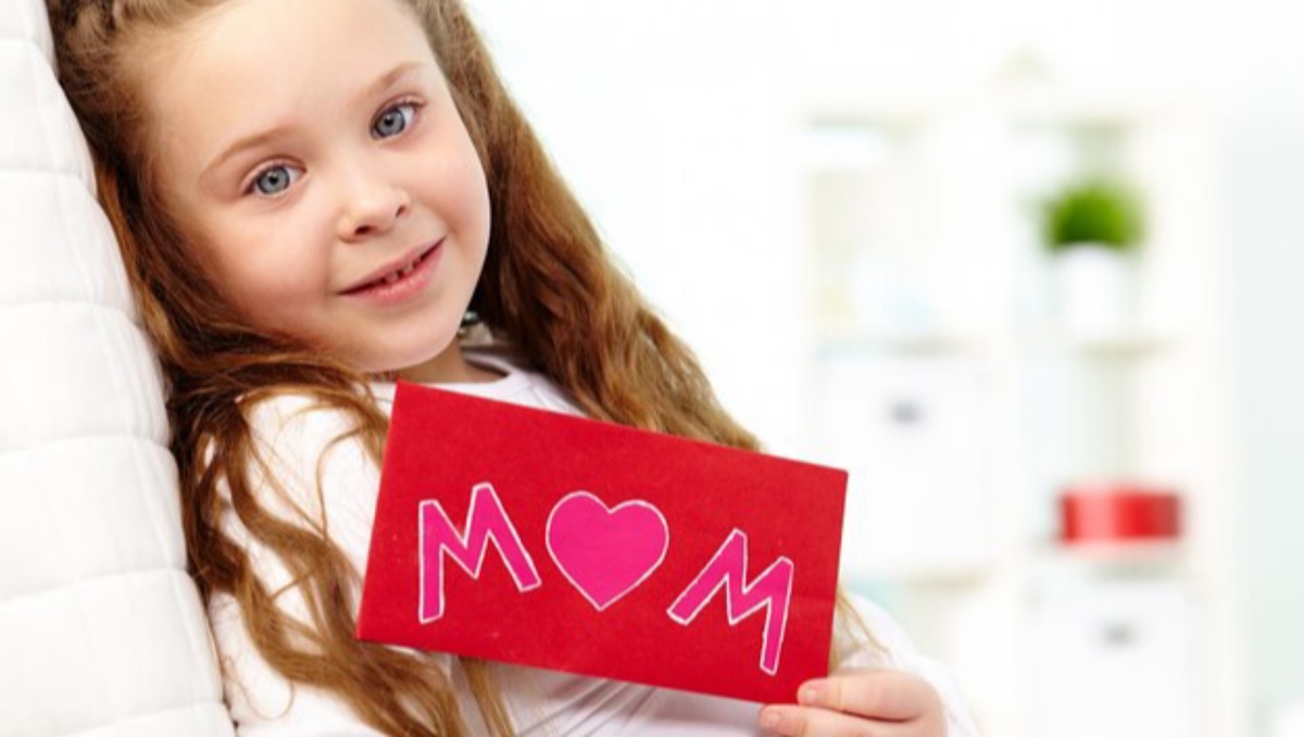 <a href="https://ru.freepik.com/free-photo/mom-spending-time-with-kid-beach_78594644.htm#fromView=search&page=1&position=0&uuid=89af4971-157c-4c56-82c0-45e5330f09ff&query=%D0%9C%D0%B0%D1%82%D1%8C+%D0%B8+%D1%80%D0%B5%D0%B1%D0%B5%D0%BD%D0%BE%D0%BA">Изображение от freepik</a>