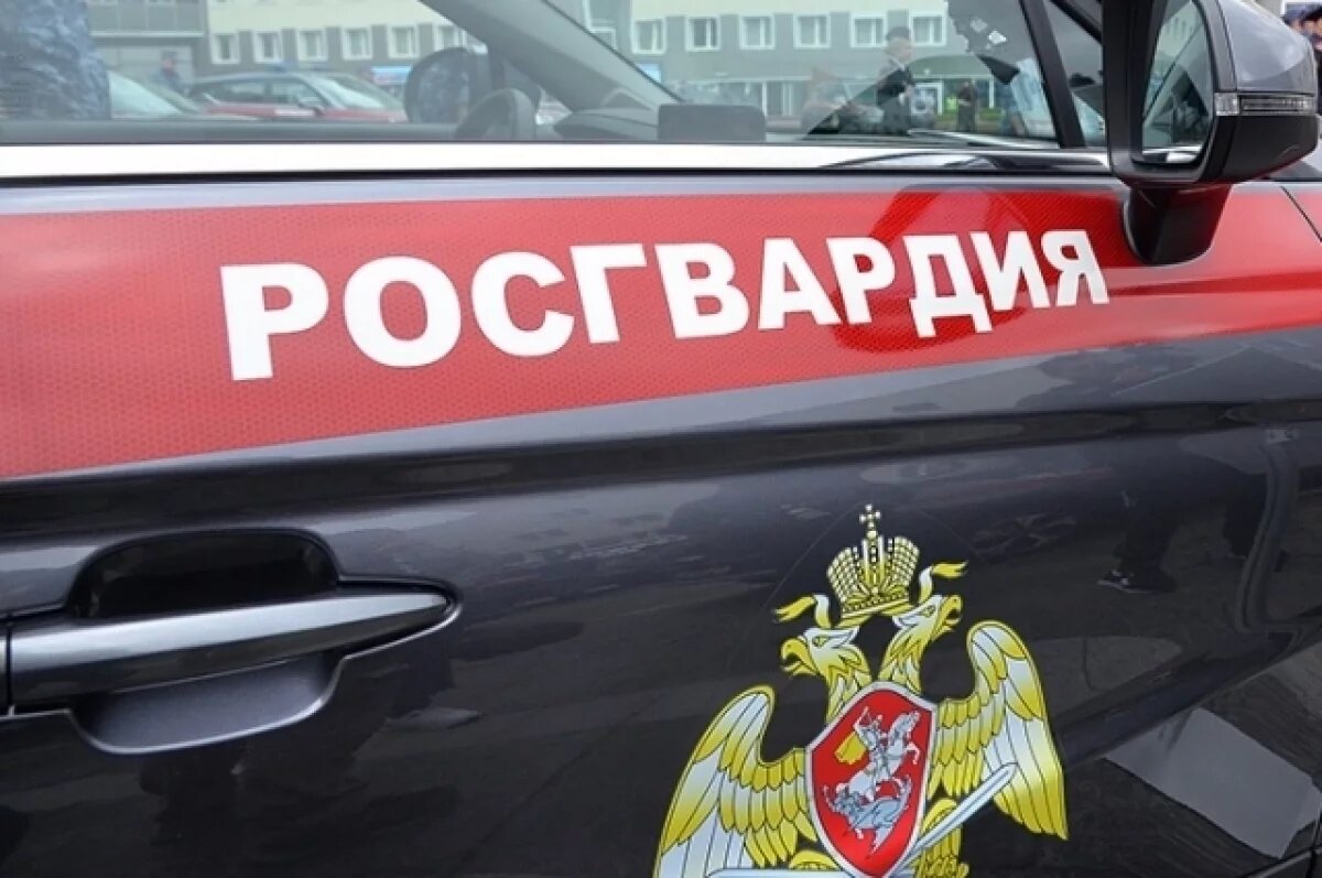    Мужчину задержали и передали сотрудникам полиции