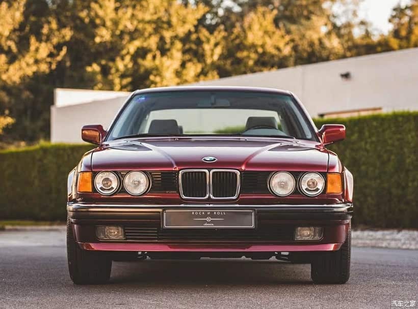 BMW 735i E32