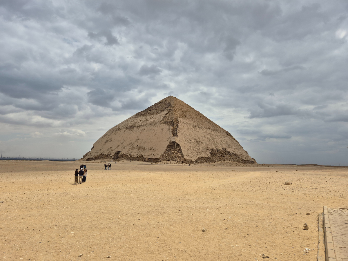 Ломаная пирамида в Дахшуре | Личное фото
