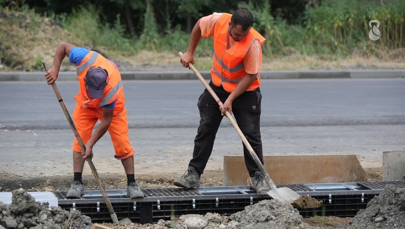    Ремонт дорог идёт с опережением сроков Фото: Дмитрий Ахмадуллин / / ИА «Победа26»
