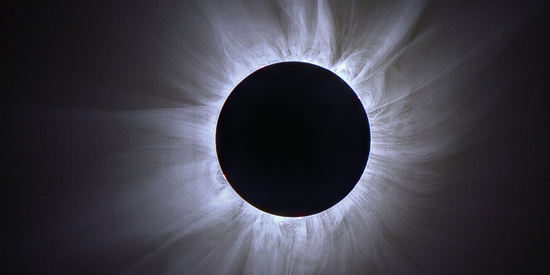 Эти чудесные и ужасные солнечные затмения: виды, даты и способы наблюдения