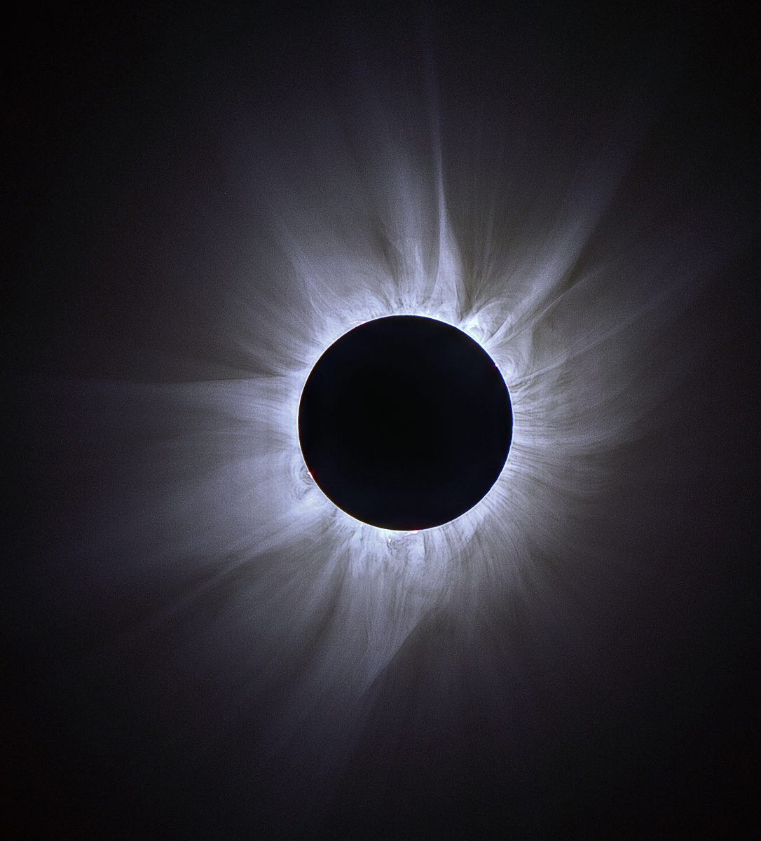 Солнечное затмение 2 апреля 2024. Авторы: Victoria Jaggard and Emily Martin