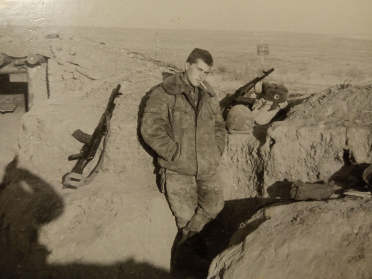 2й пост лагеря пост 2й заставы лагеря Карабаг... 2 месяца жизни тут... табличка Осторожно мины.