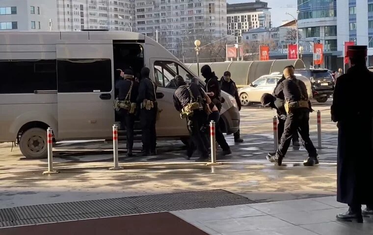 Силовая операция прошла вечером 21 марта. Фото: Сергей Бодров © URA.RU